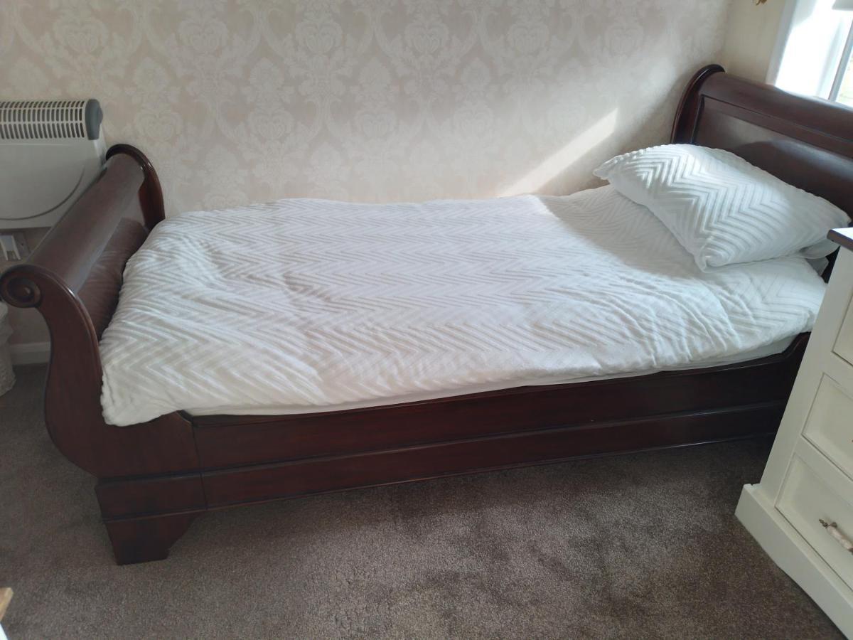 Linroy Guest House Guest house 4*