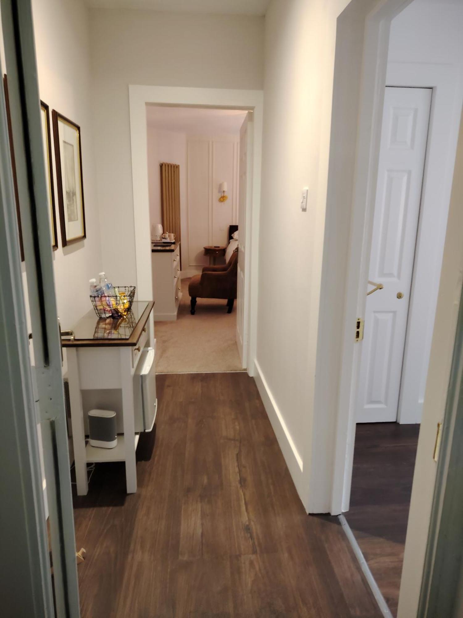 Guest house Linroy Guest House 4*
