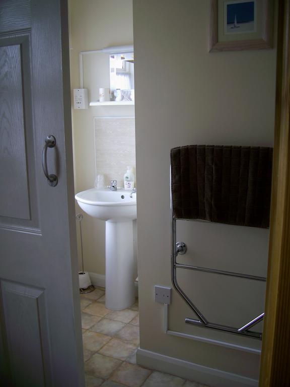 Linroy Guest House Guest house