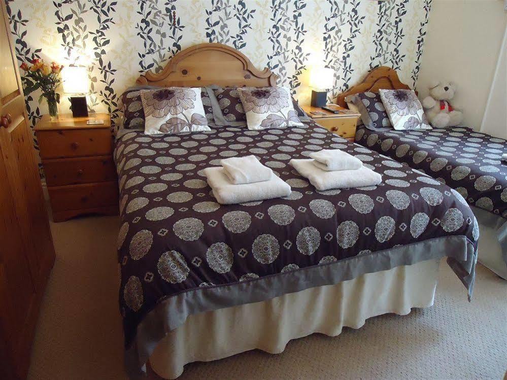 Linroy Guest House Guest house 4*